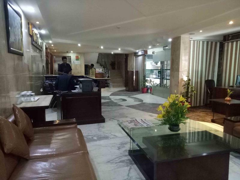 Hotel Wti Airport Grand Delhi 新德里 外观 照片