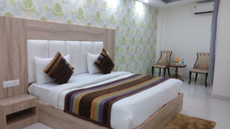 Hotel Wti Airport Grand Delhi 新德里 外观 照片
